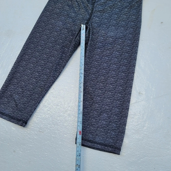 New Balance Girls Black Gray Fitted Ankle Length Activewear Leggings SZ M (7/8) - Picture 9 of 10